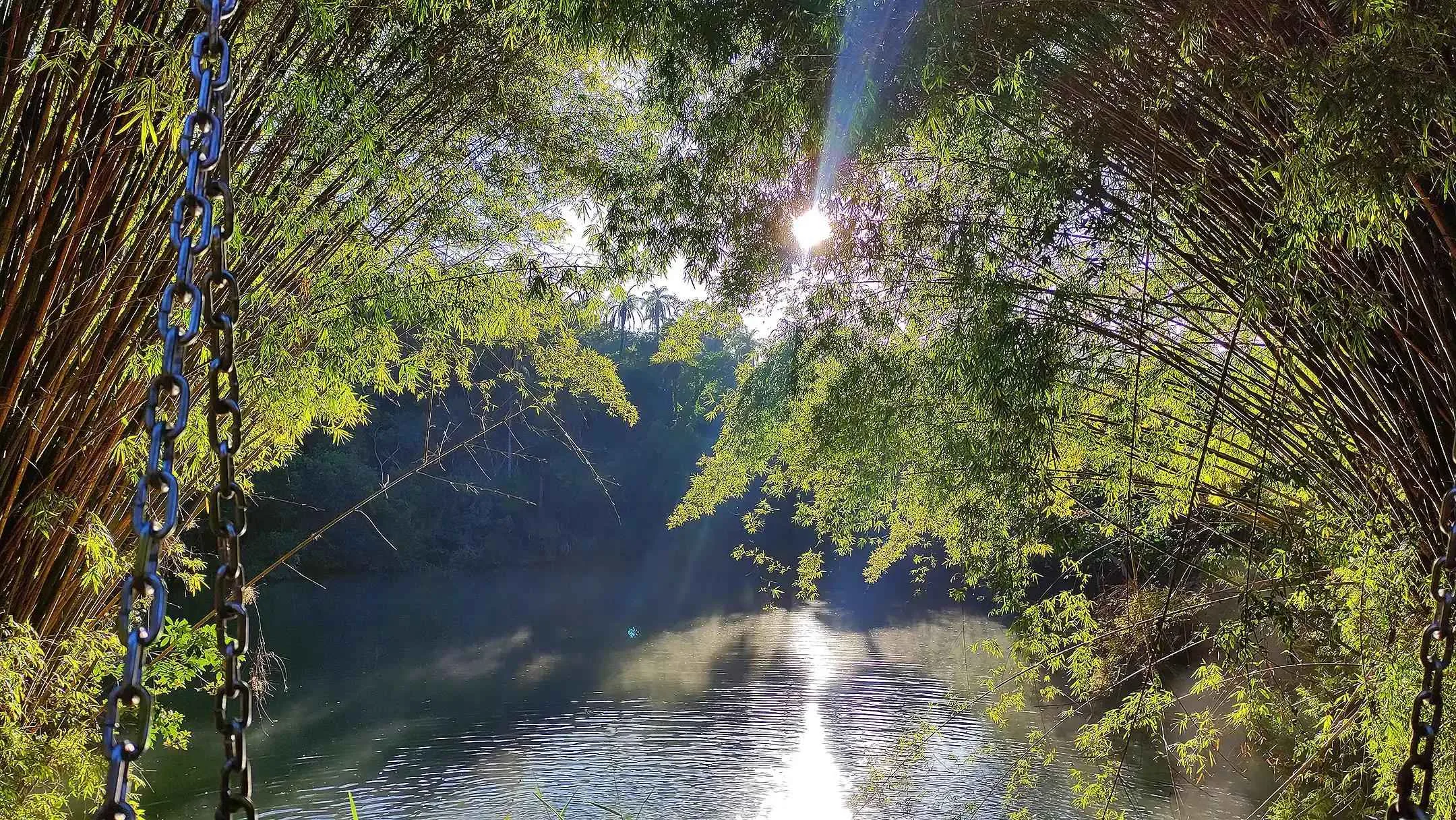 Área Externa ao Entardecer